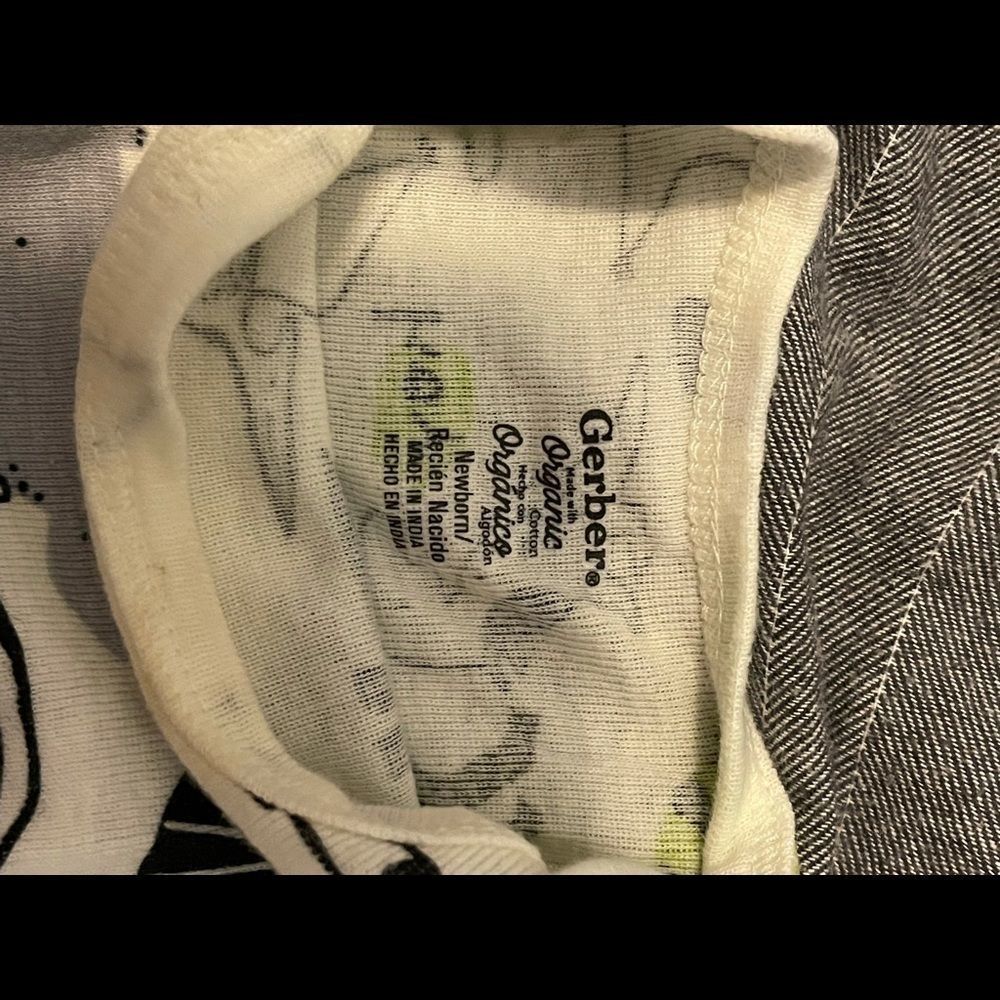 Newborn onesies - Picture 2 of 13